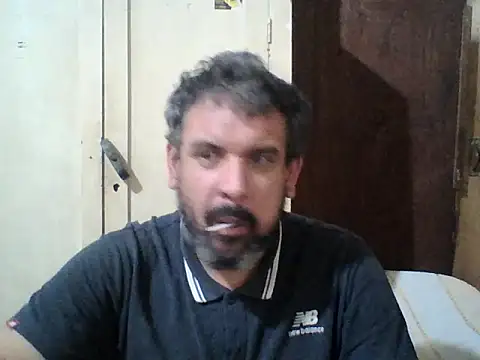 Snapshot of Rodrigo_happy chatting on 10-24-25, 02:19 Rodrigo happy online show from 10-24-25, 02:19