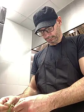 hailzeffn online show from 03-18-26, 01:47