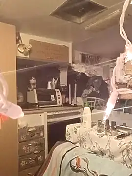 whitetrashdirtyslut online show from 03-29-26, 05:29