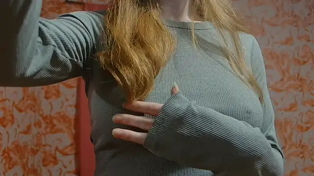 strawberrysmoothie online show from 02-14-25, 02:39