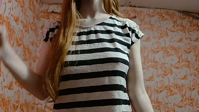 strawberrysmoothie online show from 11-17-25, 01:33