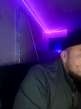 Snapshot of Spunonymous chatting on 12-27-24, 04:58 Spunonymous online show from 12-27-24, 04:58