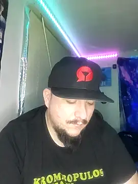 Snapshot of Spunonymous chatting on 01-09-25, 12:03 Spunonymous online show from 01-09-25, 12:03