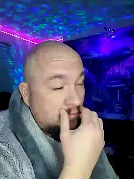 Snapshot of Spunonymous chatting on 01-16-25, 07:38 Spunonymous online show from 01-16-25, 07:38