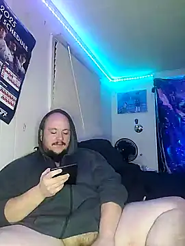 Snapshot of Spunonymous chatting on 01-24-25, 09:06 Spunonymous online show from 01-24-25, 09:06