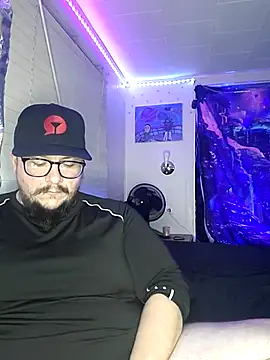 Snapshot of Spunonymous chatting on 02-14-25, 04:04 Spunonymous online show from 02-14-25, 04:04