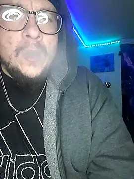 Snapshot of Spunonymous chatting on 03-08-25, 03:39 Spunonymous online show from 03-08-25, 03:39