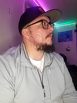 Snapshot of Spunonymous chatting on 03-23-25, 12:15 Spunonymous online show from 03-23-25, 12:15