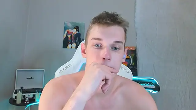 4ever dude online show from 02-03-25, 01:08