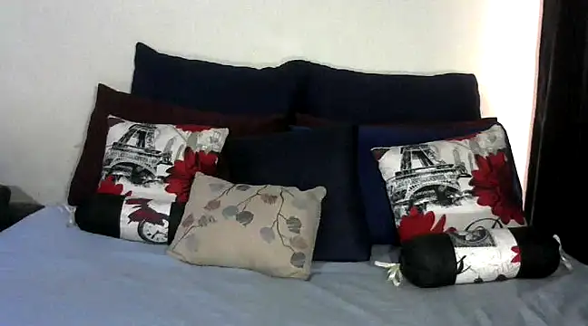 Snapshot of chocolatemix44 chatting on 03-01-25, 05:31 chocolatemix44 online show from 03-01-25, 05:31