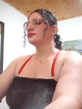 Snapshot of Aleja_Gonzales chatting on 03-21-25, 10:17 Aleja Gonzales online show from 03-21-25, 10:17