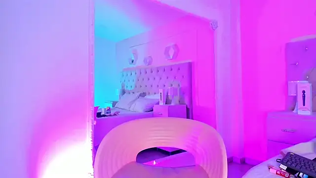 Agathaargent  online show from 12-09-24, 03:07