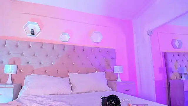 Agathaargent  online show from 12-13-24, 05:16