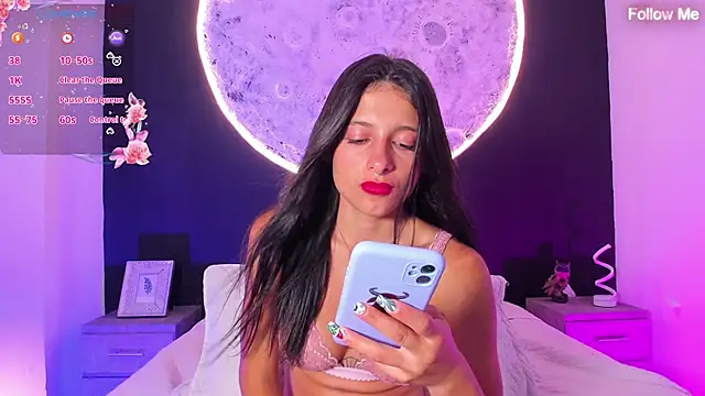 Agathaargent  online show from 01-23-25, 09:39