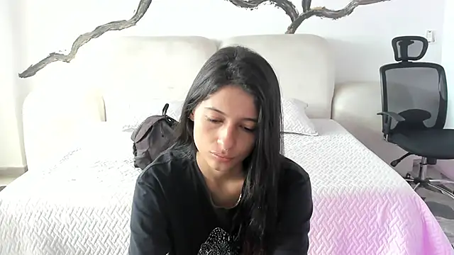 Agathaargent  online show from 01-30-25, 09:14