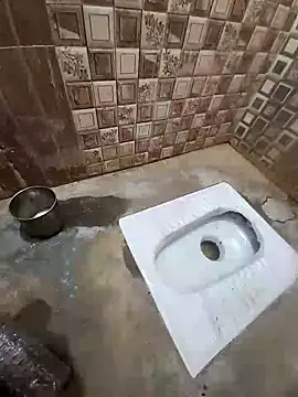 Snapshot of Shoni__ chatting on 03-08-25, 08:46 Shoni online show from 03-08-25, 08:46