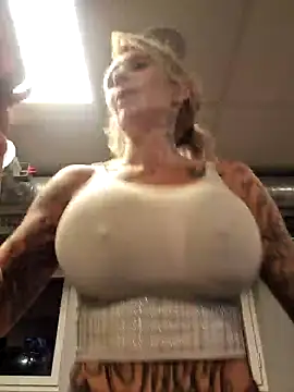 Snapshot of Ninasweden chatting on 12-10-24, 09:22 Ninasweden online show from 12-10-24, 09:22