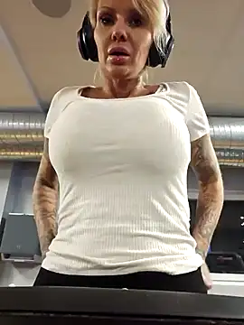 Snapshot of Ninasweden chatting on 01-30-25, 09:04 Ninasweden online show from 01-30-25, 09:04