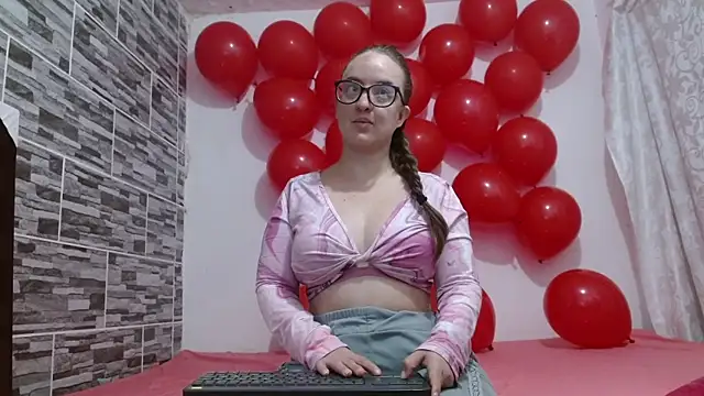 Venus Santana online show from 02-16-26, 05:42