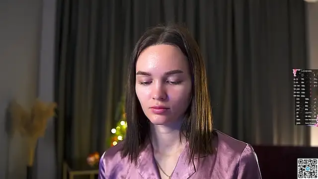 Snapshot of AnneKlint chatting on 12-30-24, 05:15 AnneKlint online show from 12-30-24, 05:15