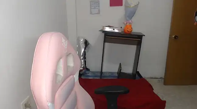 Snapshot of celeste_anny_1 chatting on 01-09-25, 05:54 celeste anny 1 online show from 01-09-25, 05:54