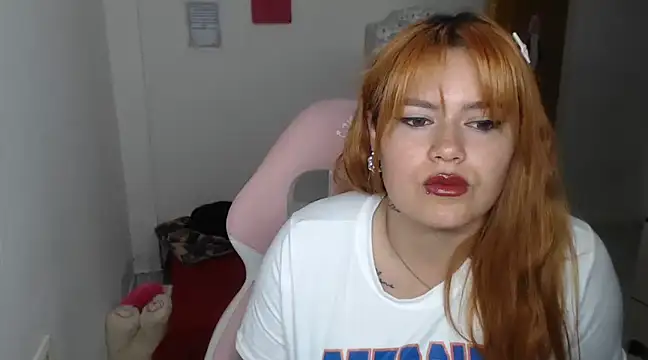 Snapshot of celeste_anny_1 chatting on 02-06-25, 06:02 celeste anny 1 online show from 02-06-25, 06:02