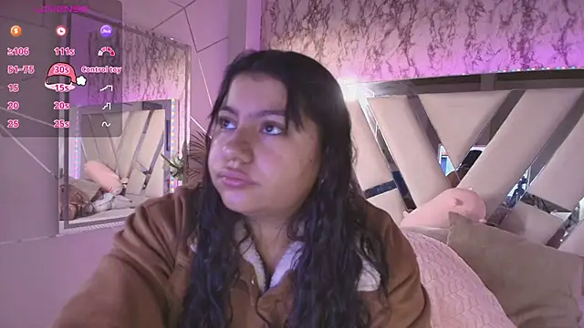 Miaa Smiith1 online show from 12-14-24, 11:39