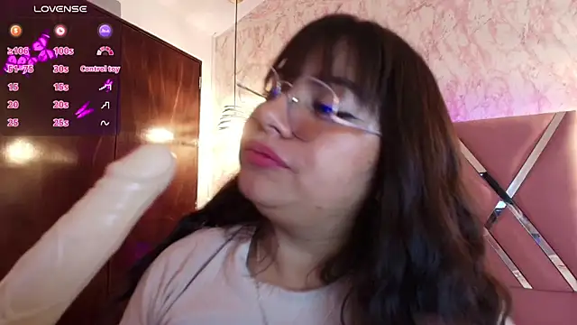 Miaa Smiith1 online show from 02-24-25, 03:20