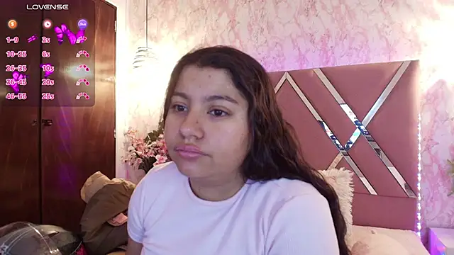 Miaa Smiith1 online show from 03-07-25, 12:12