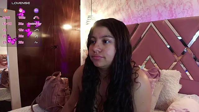 Miaa Smiith1 online show from 03-11-25, 12:17