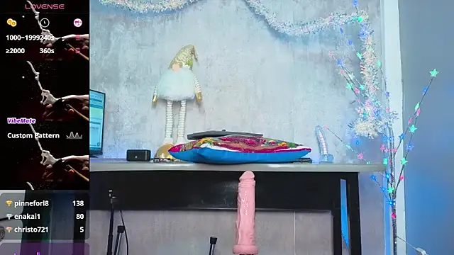 Snapshot of antonela83 chatting on 12-13-25, 09:42 antonela83 online show from 12-13-25, 09:42