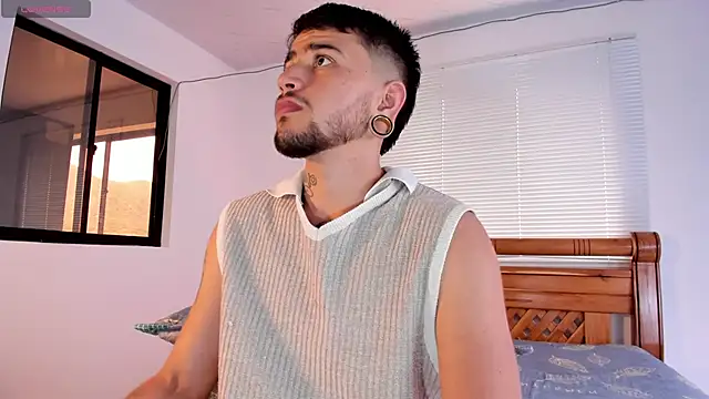 ftmphilip  online show from 10-01-25, 08:04