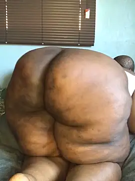 Snapshot of sotho_ssbbw chatting on 06-12-26, 11:31 sotho ssbbw online show from 06-12-26, 11:31