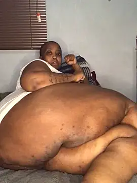 Snapshot of sotho_ssbbw chatting on 06-15-26, 02:36 sotho ssbbw online show from 06-15-26, 02:36