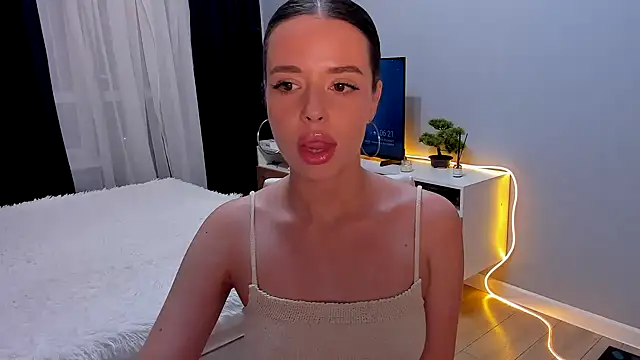 AmeliaBrian online show from 01-14-25, 03:22