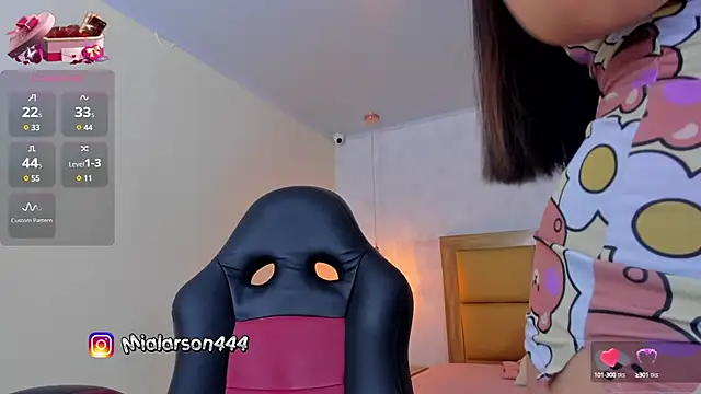 LARSONMIA online show from 02-22-25, 12:08