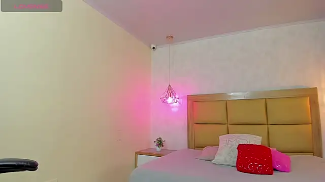 LARSONMIA online show from 03-06-26, 12:34