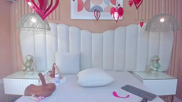 Sara Vanegas online show from 02-14-26, 11:51