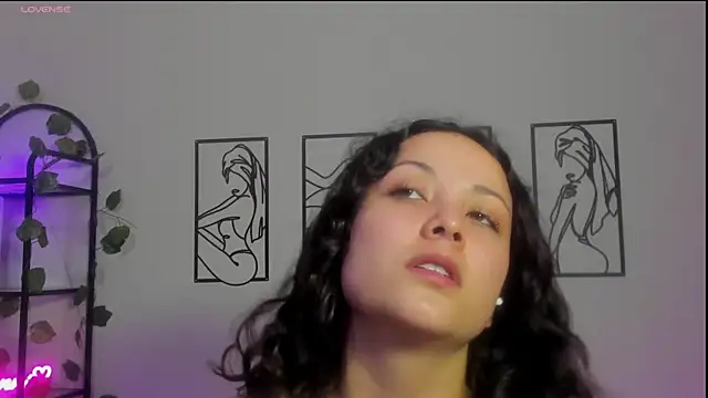 Megan Rodrigo online show from 02-13-25, 08:03