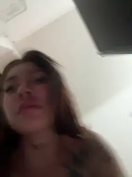 Snapshot of Roxanne_08 chatting on 01-14-25, 10:38 Roxanne 08 online show from 01-14-25, 10:38