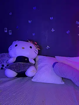 Snapshot of Roxanne_08 chatting on 02-09-25, 09:16 Roxanne 08 online show from 02-09-25, 09:16