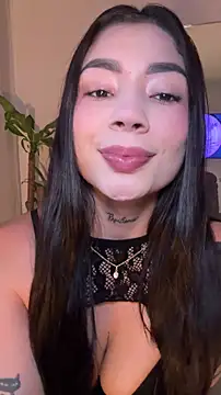 Roxanne 08 online show from 03-25-26, 09:43