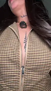 Roxanne 08 online show from 04-14-26, 09:43