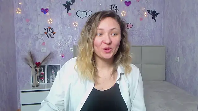 SallyVerda online show from 02-19-25, 09:58