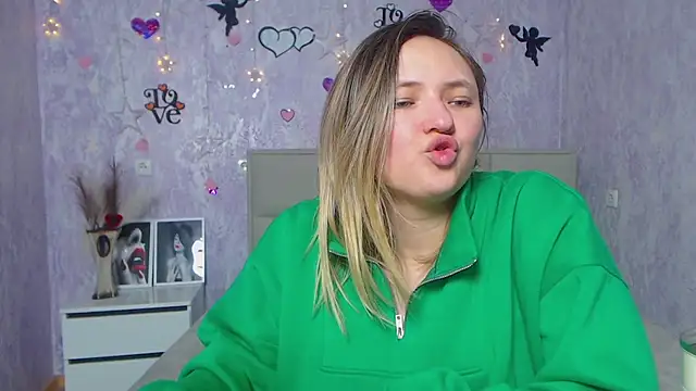 SallyVerda online show from 02-25-25, 09:46