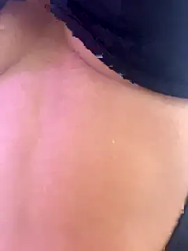 Snapshot of Amber_Martins_ chatting on 11-25-25, 02:00 Amber Martins online show from 11-25-25, 02:00