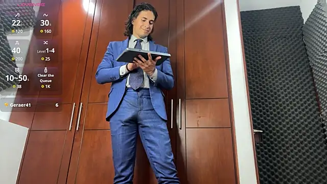 Snapshot of Tom_blunt96 chatting on 02-12-25, 11:41 Tom blunt96 online show from 02-12-25, 11:41