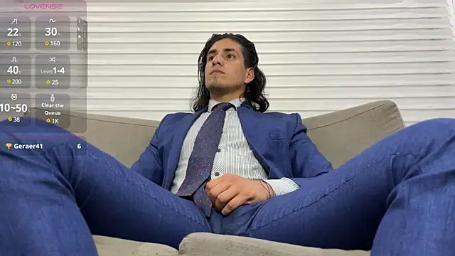 Snapshot of Tom_blunt96 chatting on 02-13-25, 02:45 Tom blunt96 online show from 02-13-25, 02:45