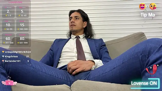 Snapshot of Tom_blunt96 chatting on 02-16-25, 03:47 Tom blunt96 online show from 02-16-25, 03:47