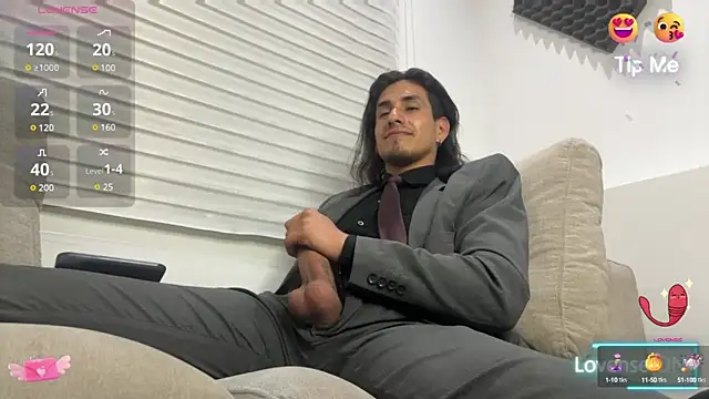 Snapshot of Tom_blunt96 chatting on 02-20-25, 08:39 Tom blunt96 online show from 02-20-25, 08:39